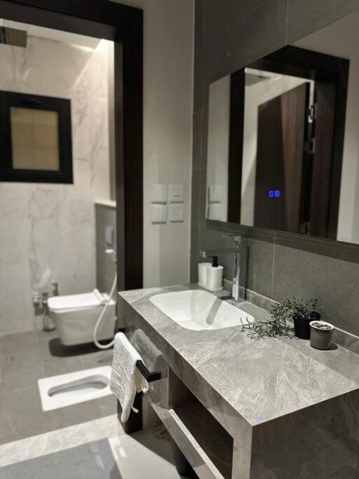 Villa مودرن بمسبح *