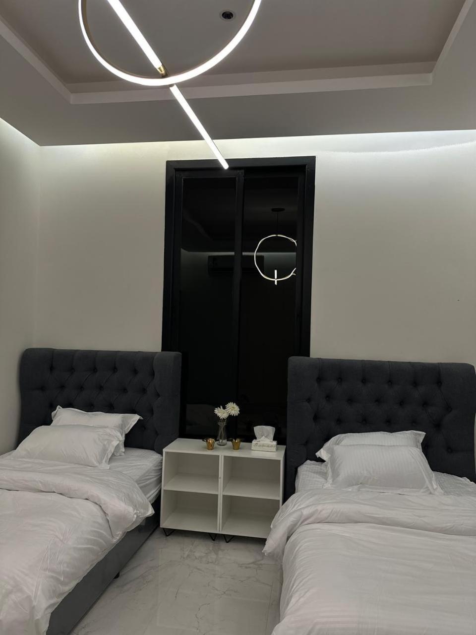 مودرن بمسبح Villa Riyadh