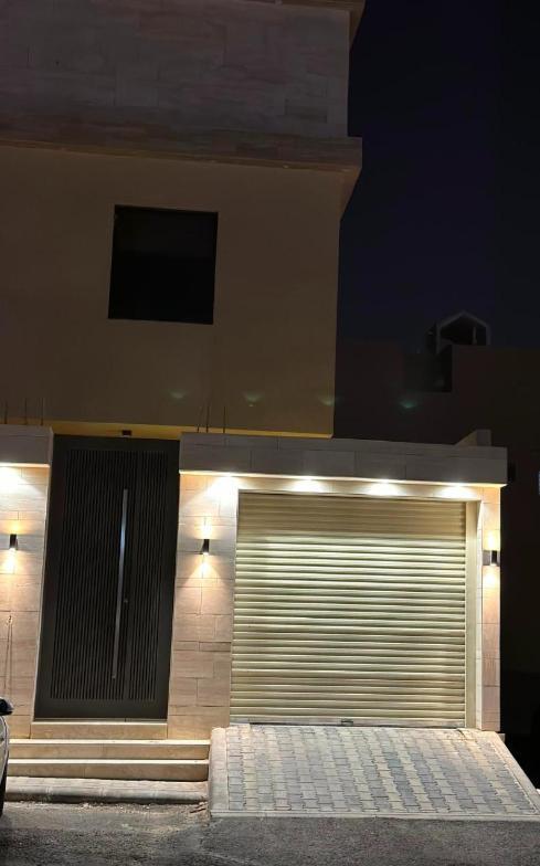 مودرن بمسبح